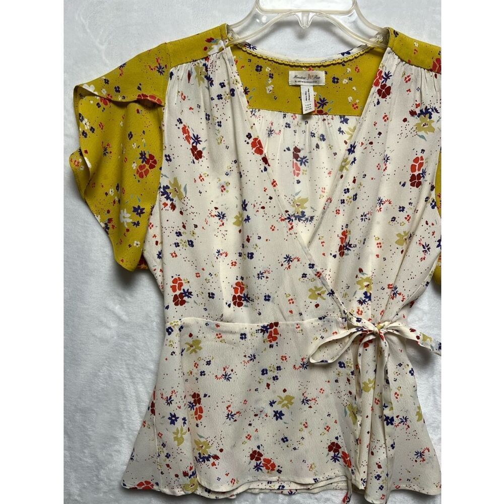 Meadow Rue Anthropologie Blouse Womens Size 2 Ivory Floral Wrap V-Neck Tie - Picture 2 of 7